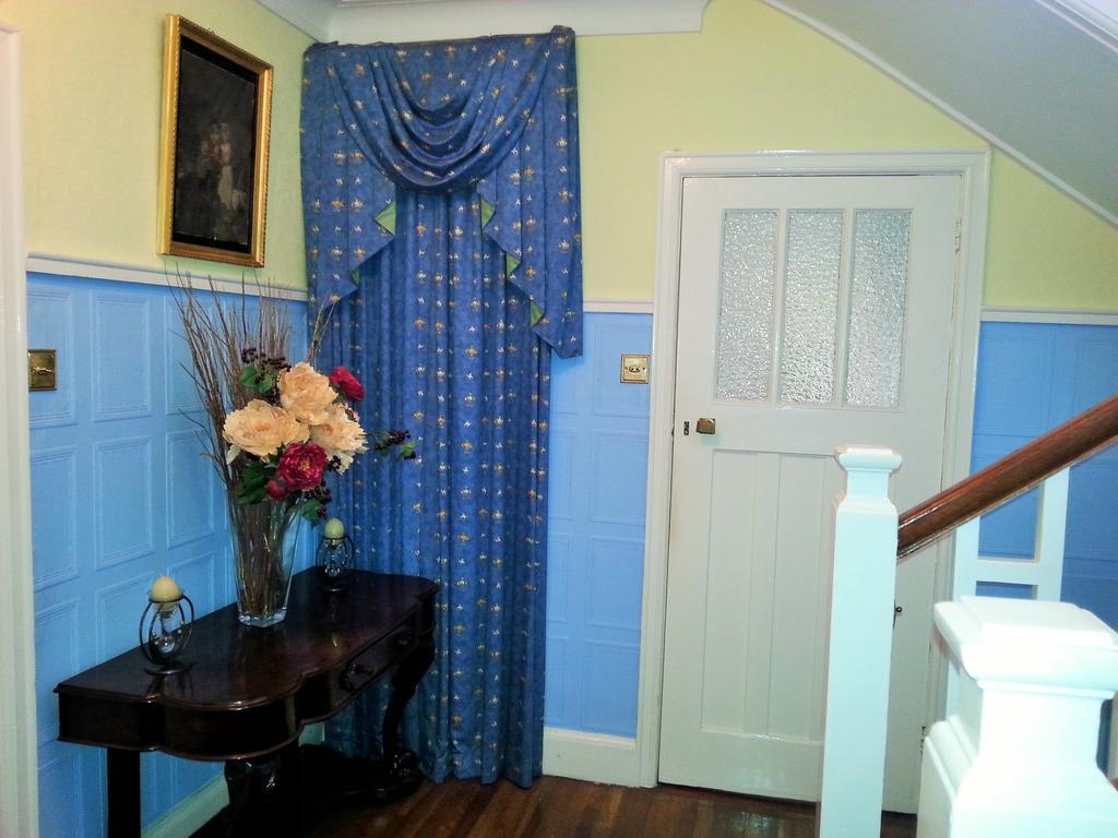 The Dell Dublin Bed & Breakfast Dun Laoghaire Exterior foto
