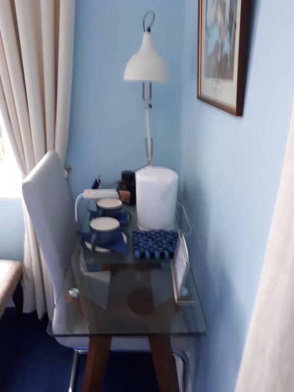 The Dell Dublin Bed & Breakfast Dun Laoghaire Exterior foto