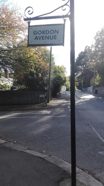 The Dell Dublin Bed & Breakfast Dun Laoghaire Exterior foto