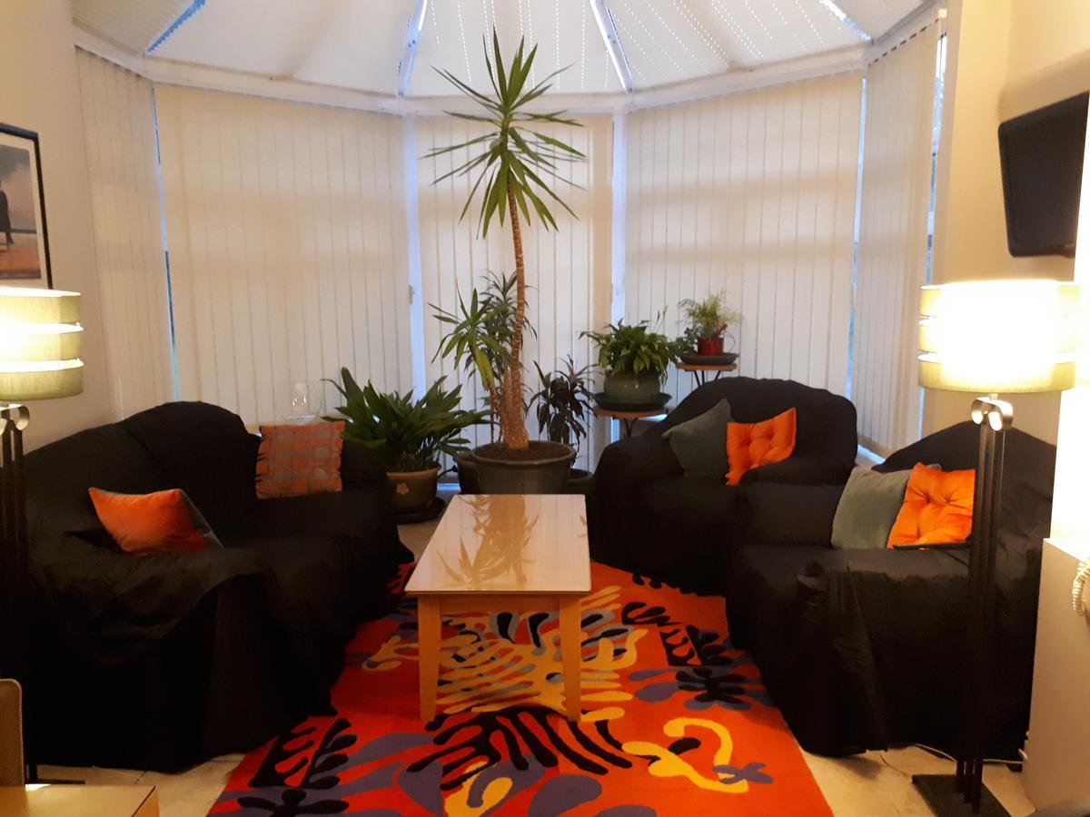 The Dell Dublin Bed & Breakfast Dun Laoghaire Exterior foto
